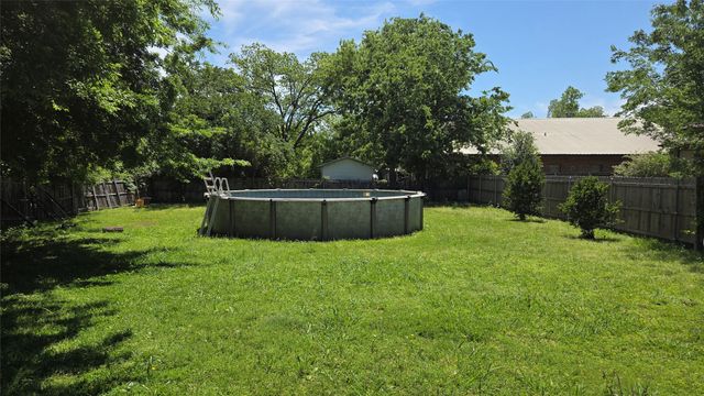 1407 Bonham Street, Commerce, TX 75428
