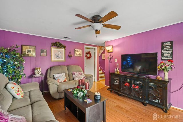 196 Marsh Avenue, Metuchen, NJ 08840