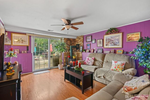 196 Marsh Avenue, Metuchen, NJ 08840
