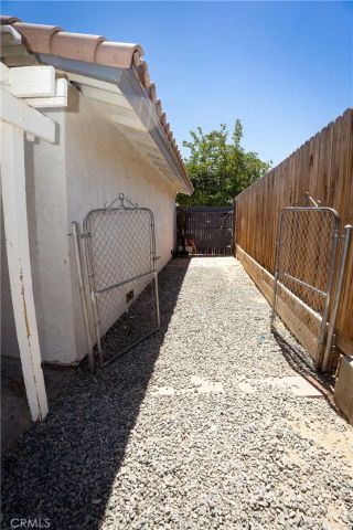 16348 Northwood, Victorville, CA 92394