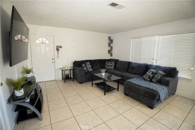 16348 Northwood, Victorville, CA 92394