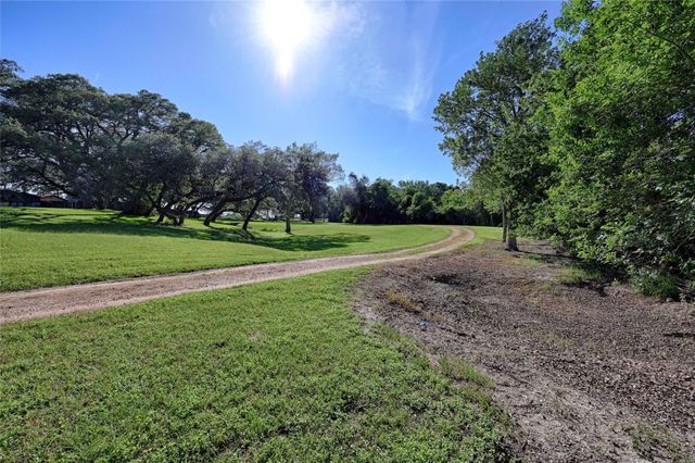 000 S US Highway 77 Highway, La Grange, TX 78945