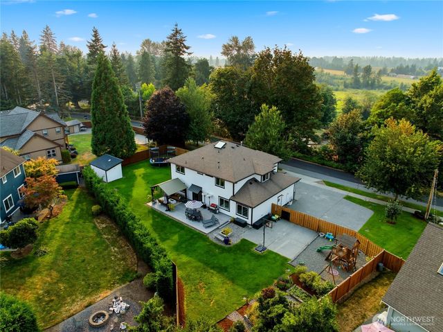 2764 McHugh Avenue, Enumclaw, WA 98022