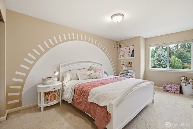 2764 McHugh Avenue, Enumclaw, WA 98022