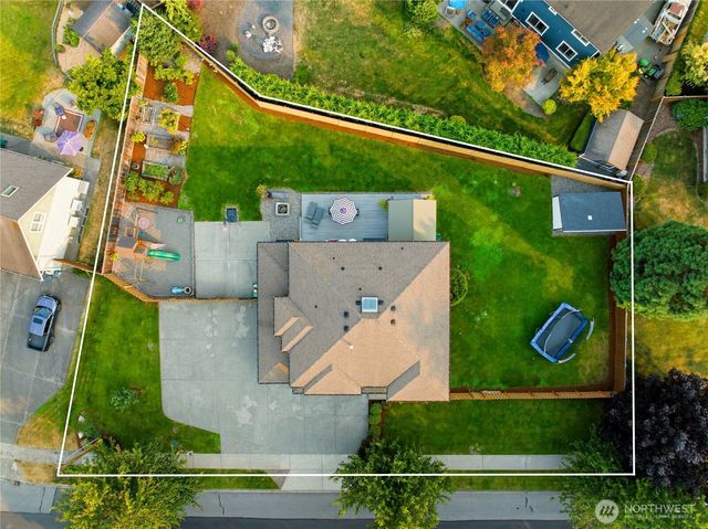 2764 McHugh Avenue, Enumclaw, WA 98022
