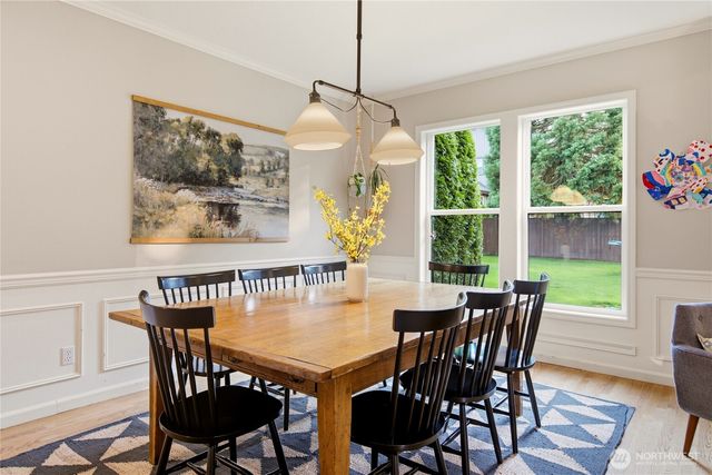 2764 McHugh Avenue, Enumclaw, WA 98022