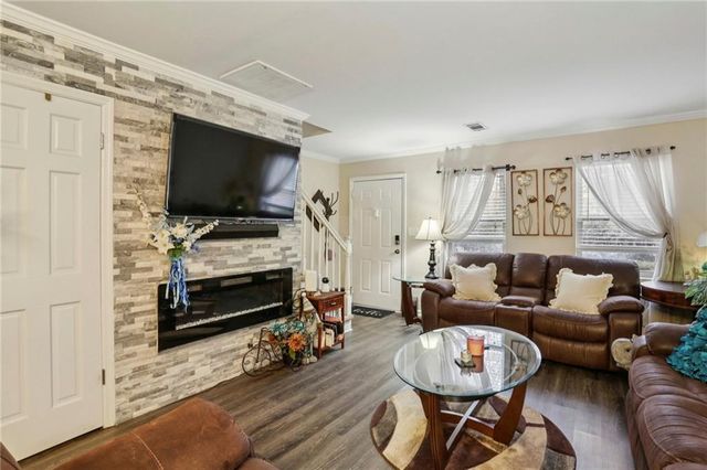 105 N River Drive C, Atlanta, GA 30350
