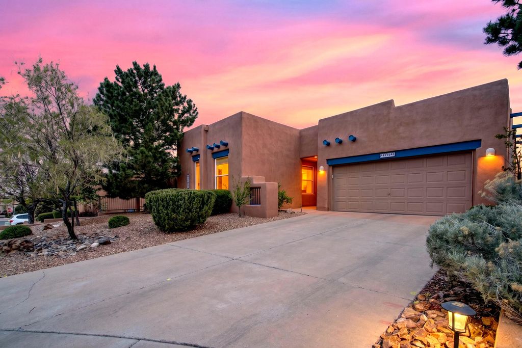 13309 Pine Forest Place NE, Albuquerque, NM 87111