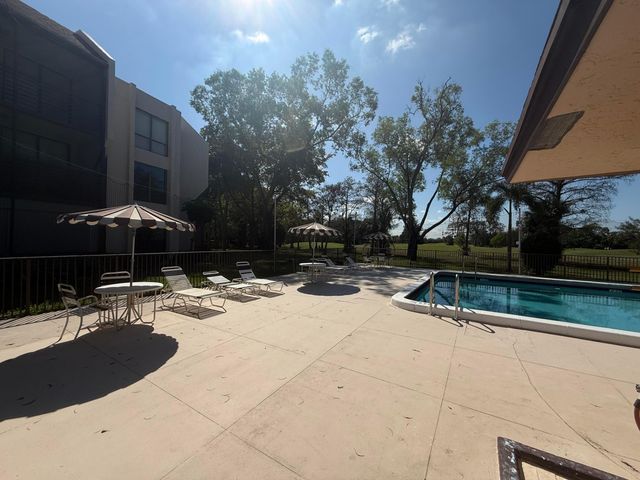 7850 W Mcnab Road 210, Tamarac, FL 33321