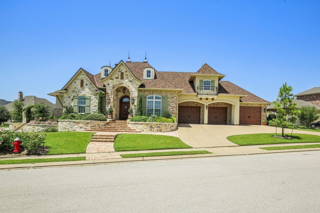5206 Flint Hills Drive, College Station, TX 77845