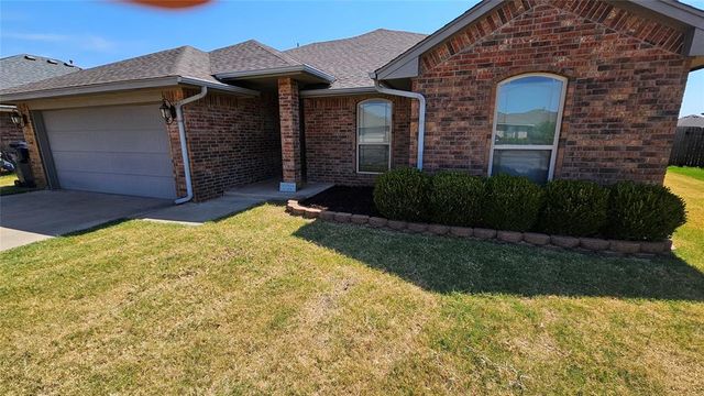 8004 Calm Water Drive, Oklahoma City, OK 73135