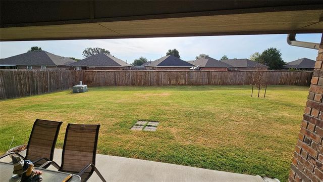 8004 Calm Water Drive, Oklahoma City, OK 73135