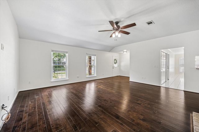 6 Cottage Grove Place, The Woodlands, TX 77381