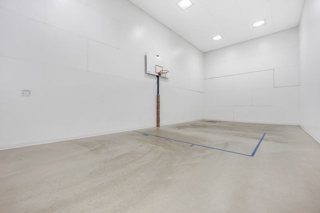 211 E Ohio Street 2925, Chicago, IL 60611