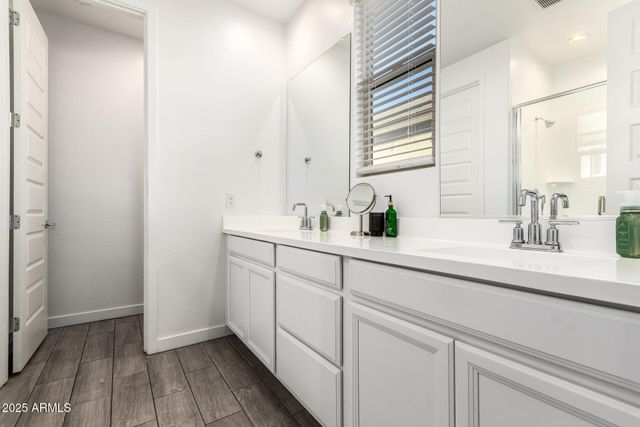 9504 W SELLS Drive, Phoenix, AZ 85037