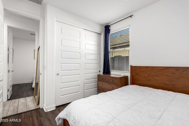 9504 W SELLS Drive, Phoenix, AZ 85037