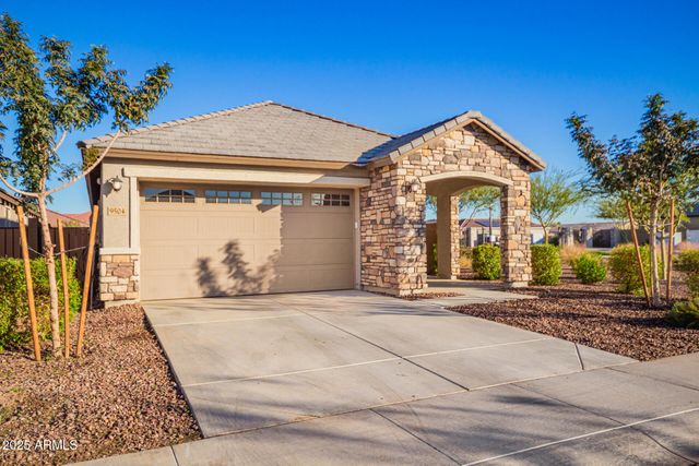 9504 W SELLS Drive, Phoenix, AZ 85037