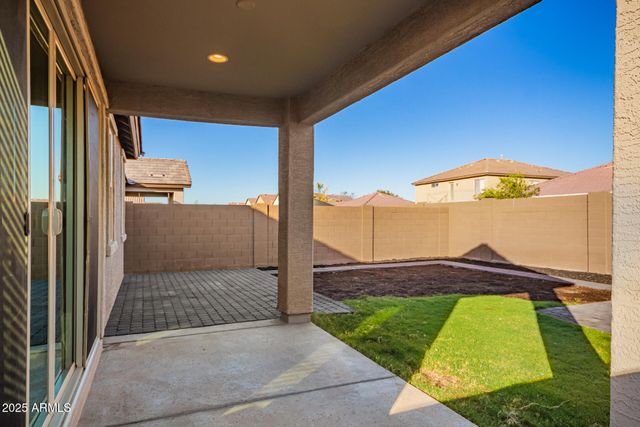9504 W SELLS Drive, Phoenix, AZ 85037