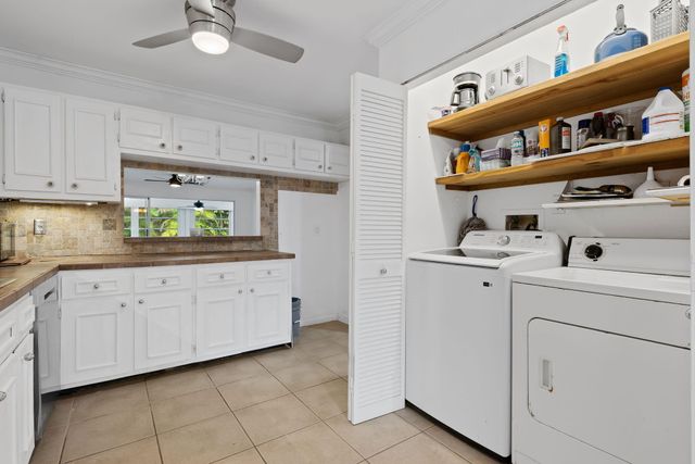 143 SE 7th Street, Deerfield Beach, FL 33441