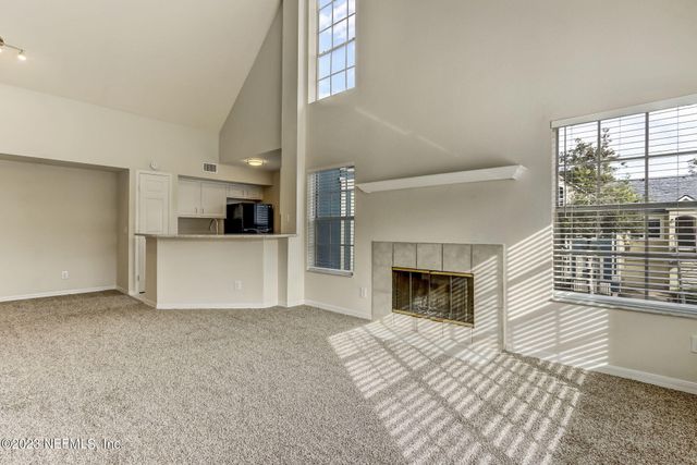 13700 RICHMOND PARK Drive N 706, Jacksonville, FL 32224