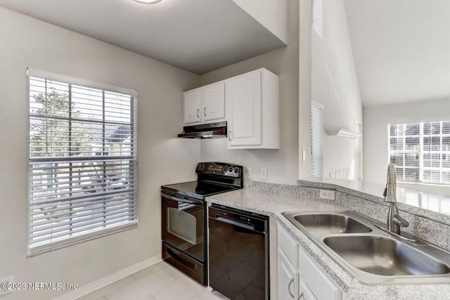 13700 RICHMOND PARK Drive N 706, Jacksonville, FL 32224