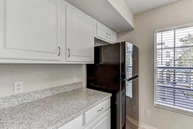 13700 RICHMOND PARK Drive N 706, Jacksonville, FL 32224