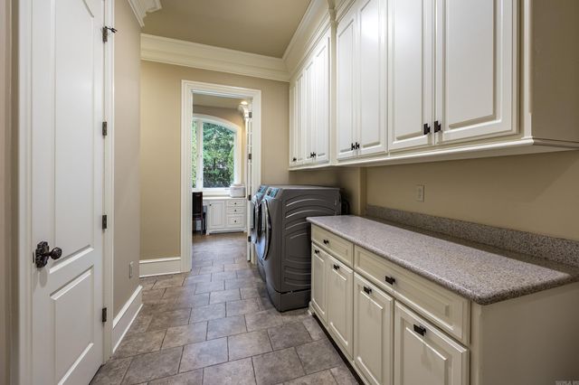 79 Sologne Circle, Little Rock, AR 72223