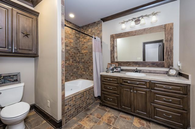 79 Sologne Circle, Little Rock, AR 72223