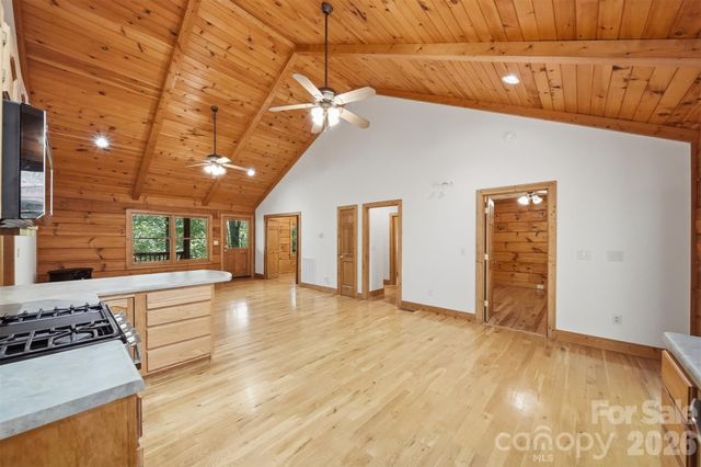6220 Sunny Drive, Newland, NC 28657