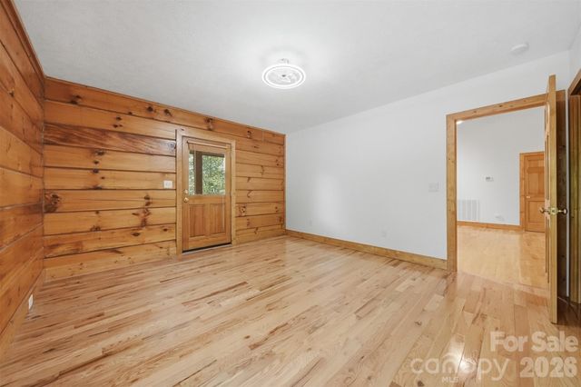 6220 Sunny Drive, Newland, NC 28657