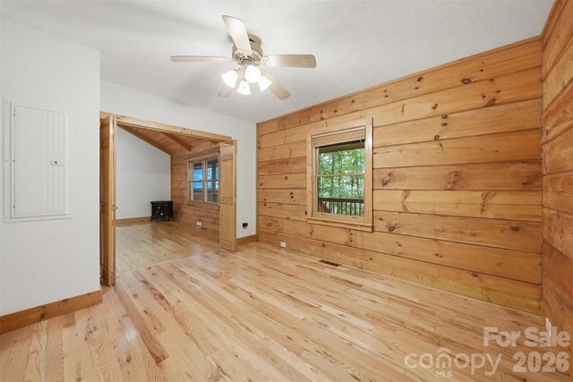 6220 Sunny Drive, Newland, NC 28657