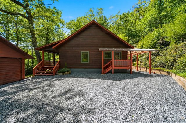 6220 Sunny Drive, Newland, NC 28657