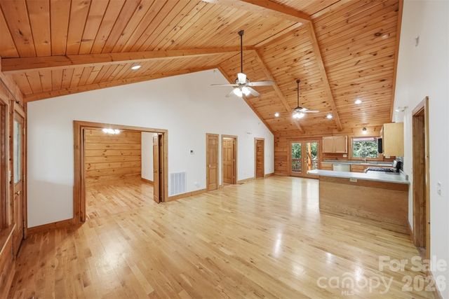 6220 Sunny Drive, Newland, NC 28657