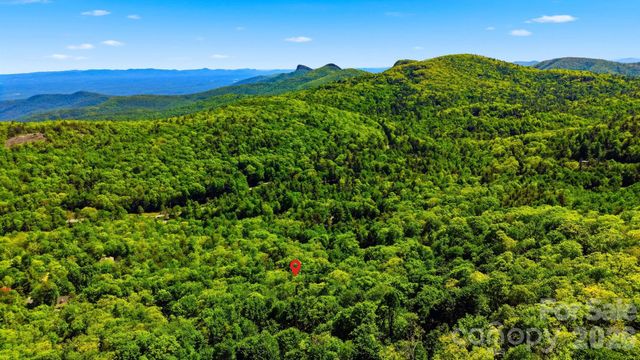 6220 Sunny Drive, Newland, NC 28657