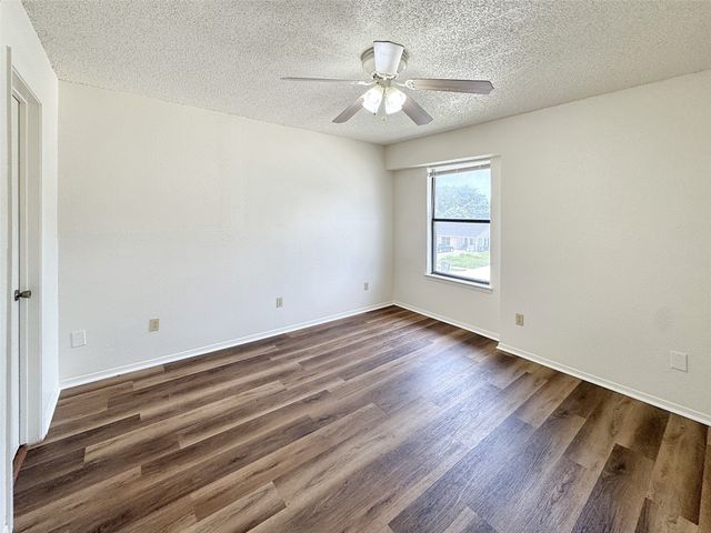 1024 Southmoor Drive 1026, Arlington, TX 76010