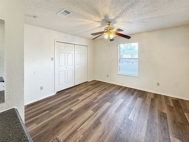 1024 Southmoor Drive 1026, Arlington, TX 76010