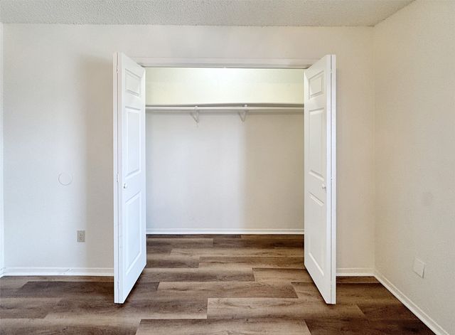 1024 Southmoor Drive 1026, Arlington, TX 76010