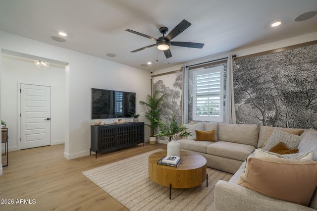 13479 N 156TH Lane, Surprise, AZ 85379