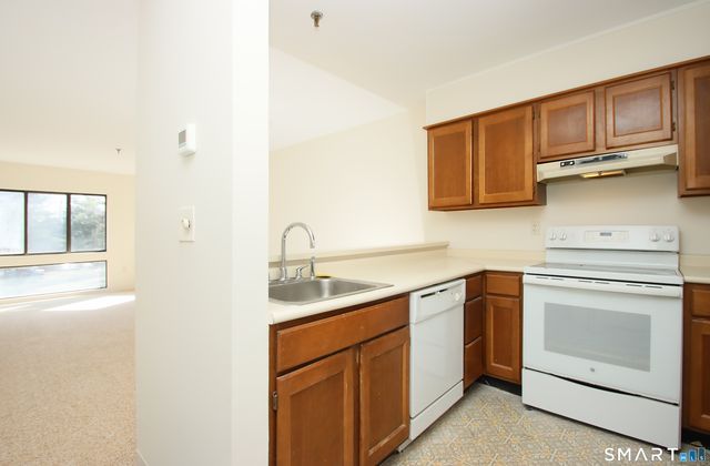 1204 Whitney Avenue 204, Hamden, CT 06517