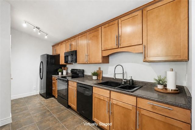 1670 Piper Lane 206, Centerville, OH 45440