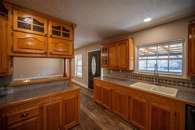 220 County Road 2300, Woodville, TX 75979