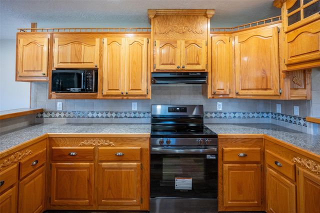 220 County Road 2300, Woodville, TX 75979