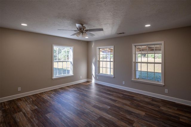 220 County Road 2300, Woodville, TX 75979