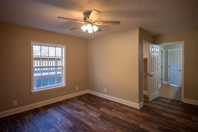 220 County Road 2300, Woodville, TX 75979