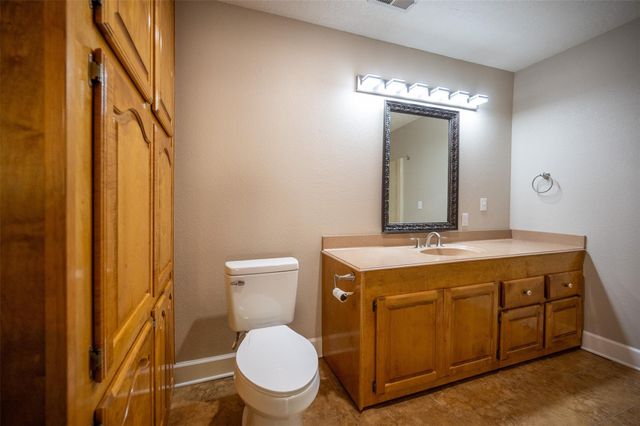 220 County Road 2300, Woodville, TX 75979