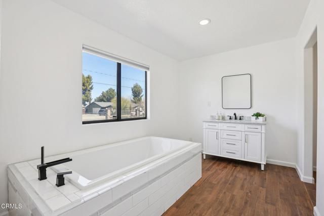 9242 E Avenue T 2, Littlerock (also Little Rock), CA 93543