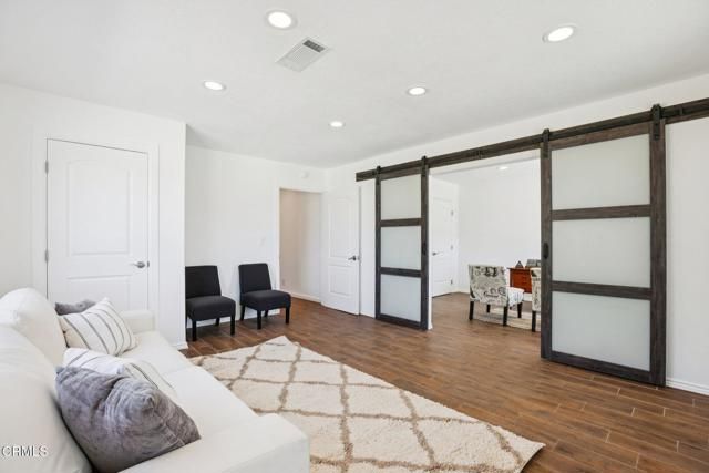 9242 E Avenue T 2, Littlerock (also Little Rock), CA 93543