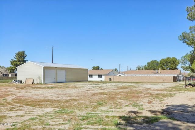 9242 E Avenue T 2, Littlerock (also Little Rock), CA 93543