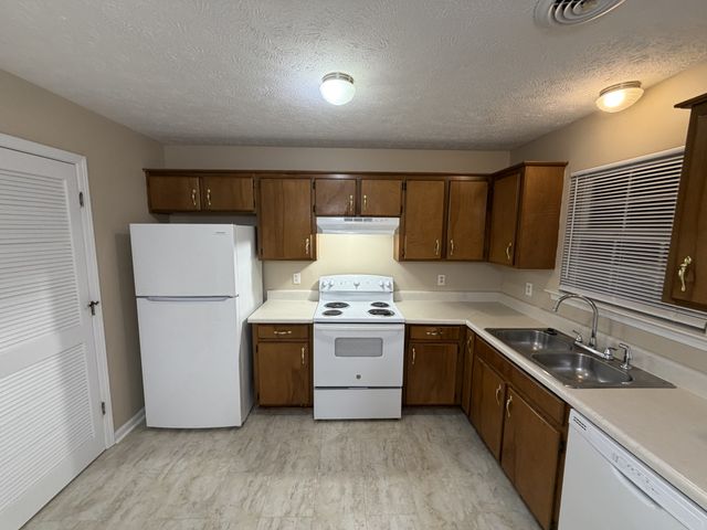 1485 Benley St, Murfreesboro, TN 37130