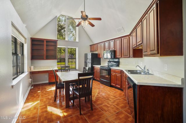 7025 Red Bud Lane, Ocean Springs, MS 39564